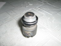 Va salut! cunoasteti pe cineva priceput sa faca o cheie pt contactul din imagine.