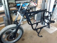 cateva nimicuri 'semimontate' am lasat distanta intre juguri ca sa pot baga cablajul pt semnale