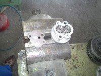 pompa-ulei-ural-desfacuta.jpg